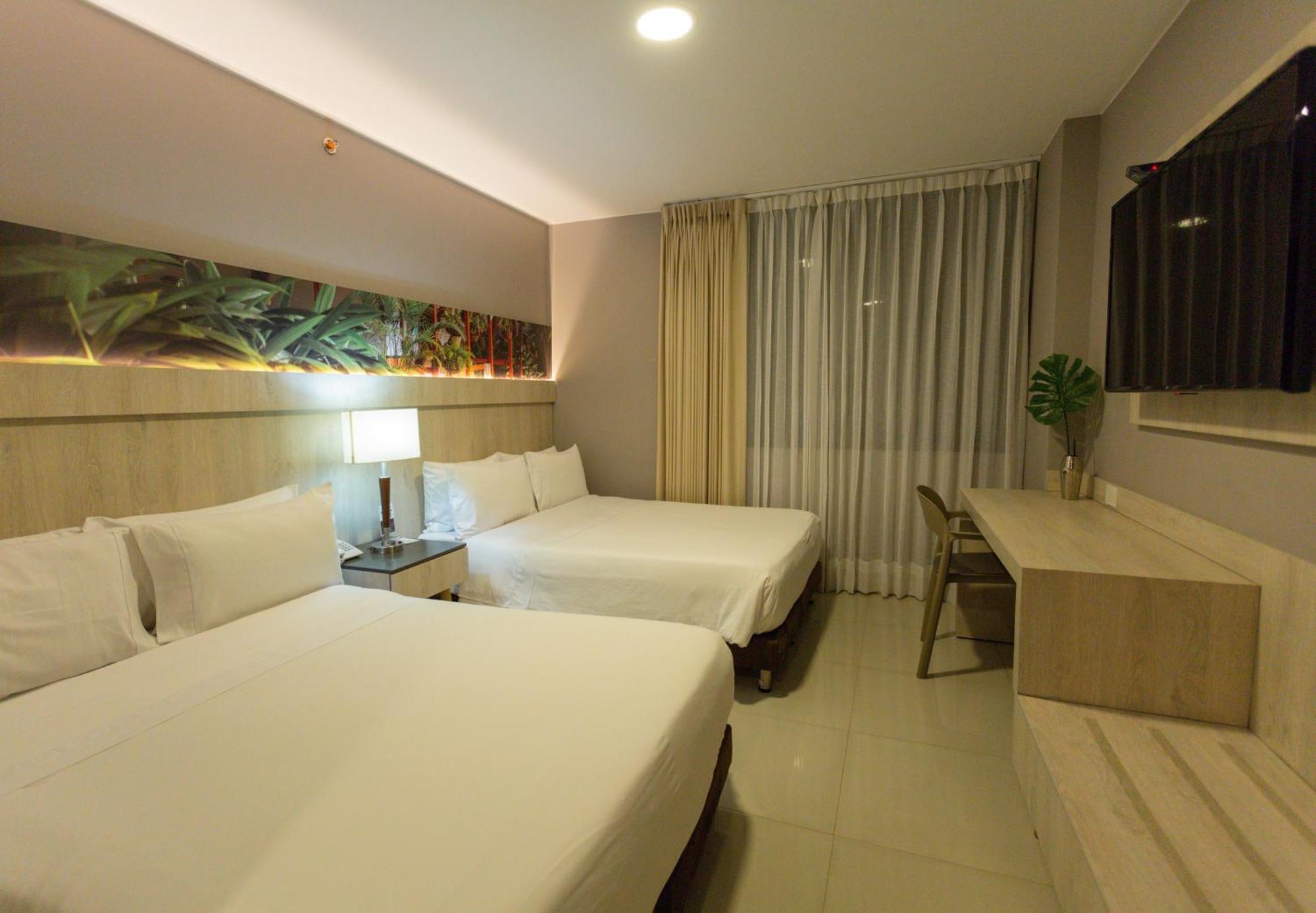 Twin Room,1228643528:JPEG